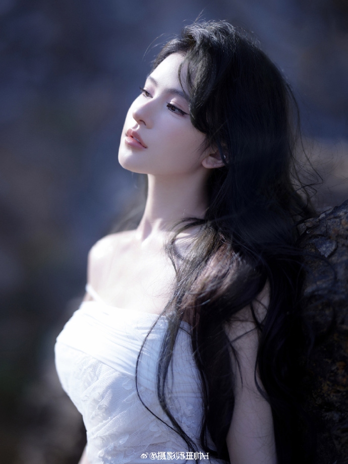 泰勒·谢里丹揭露《黄石》选角真相：罗伯特·雷德福加盟被HBO劝退